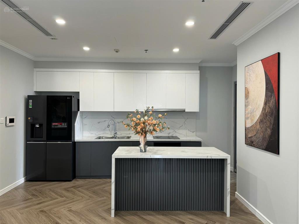 Cho thuê căn góc 4 phòng ngủ sáng đủ đồ park hill kđt times city chỉ với 27 triệu 1 tháng