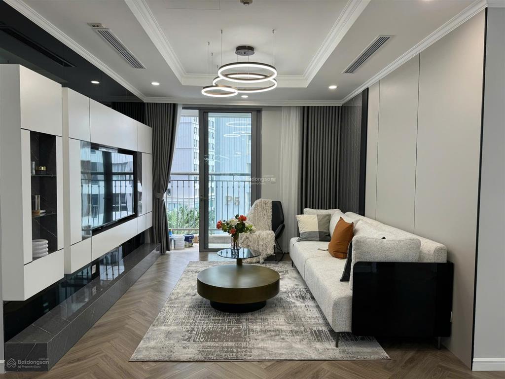 Cho thuê căn góc 4 phòng ngủ sáng đủ đồ park hill kđt times city chỉ với 27 triệu 1 tháng