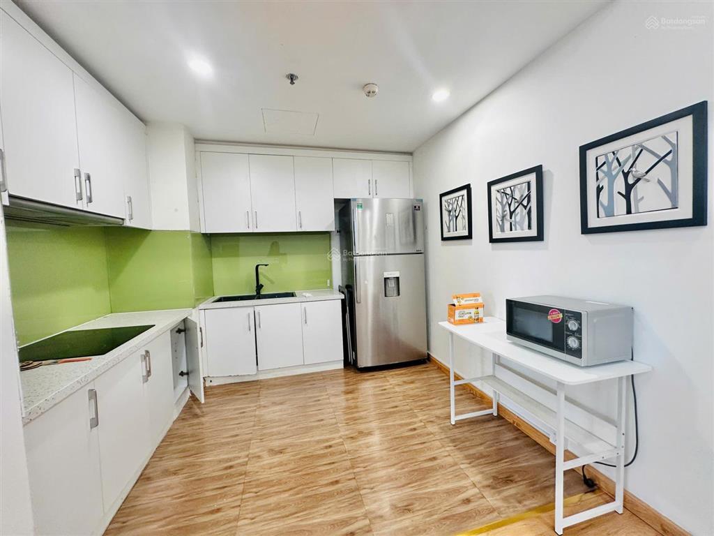 Cho thuê 2 ngủ sáng chung cư times city t9 hướng nam view park hill tầng trung đủ đồ