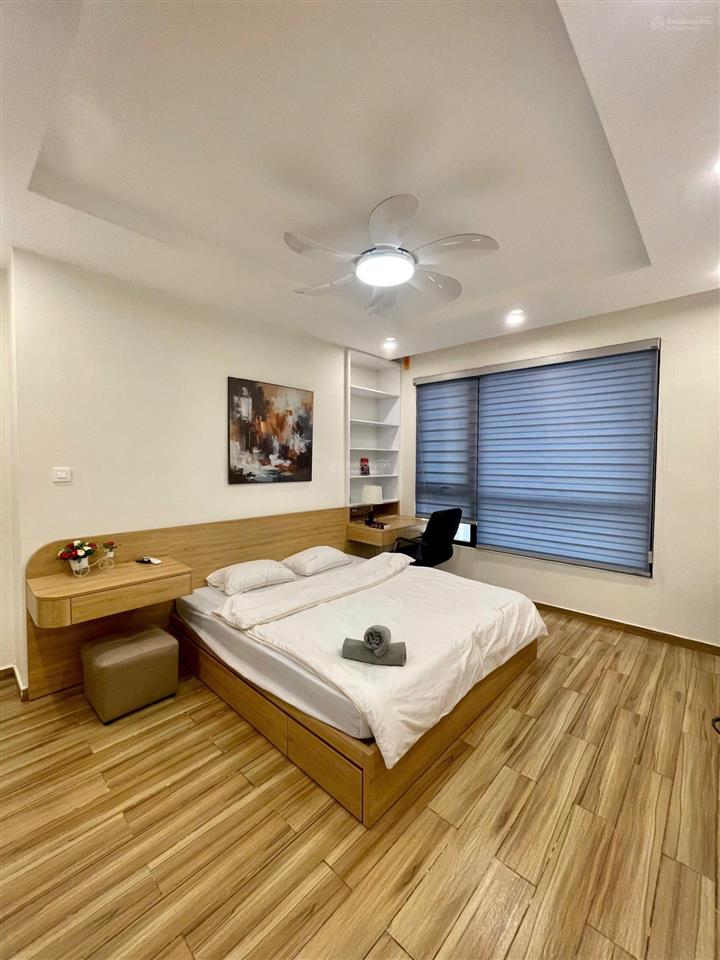 Cho thuê 3 phòng ngủ times city 120m2 có slot ô tô vào ở luôn
