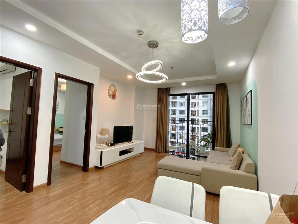 Cho thuê 2pn tòa vip t10 times city đủ đồ hướng nam nhìn hồ và sân tennis
