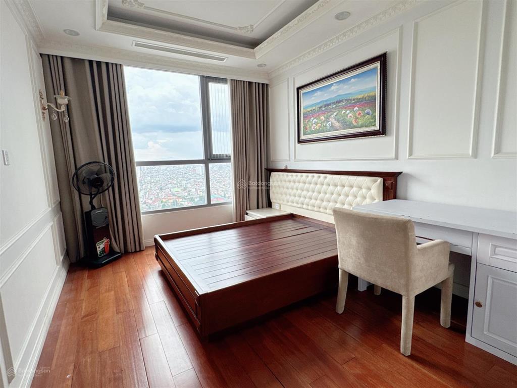 Cho thuê căn góc 4 phòng ngủ sáng park hill times city đầy đủ đồ xịn rộng tới 143m²