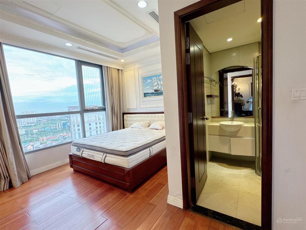 Cho thuê căn góc 4 phòng ngủ sáng park hill times city đầy đủ đồ xịn rộng tới 143m²