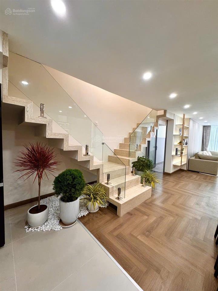 Bán duplex park hill premium 130m2 đầy đủ đẹp mới cứng