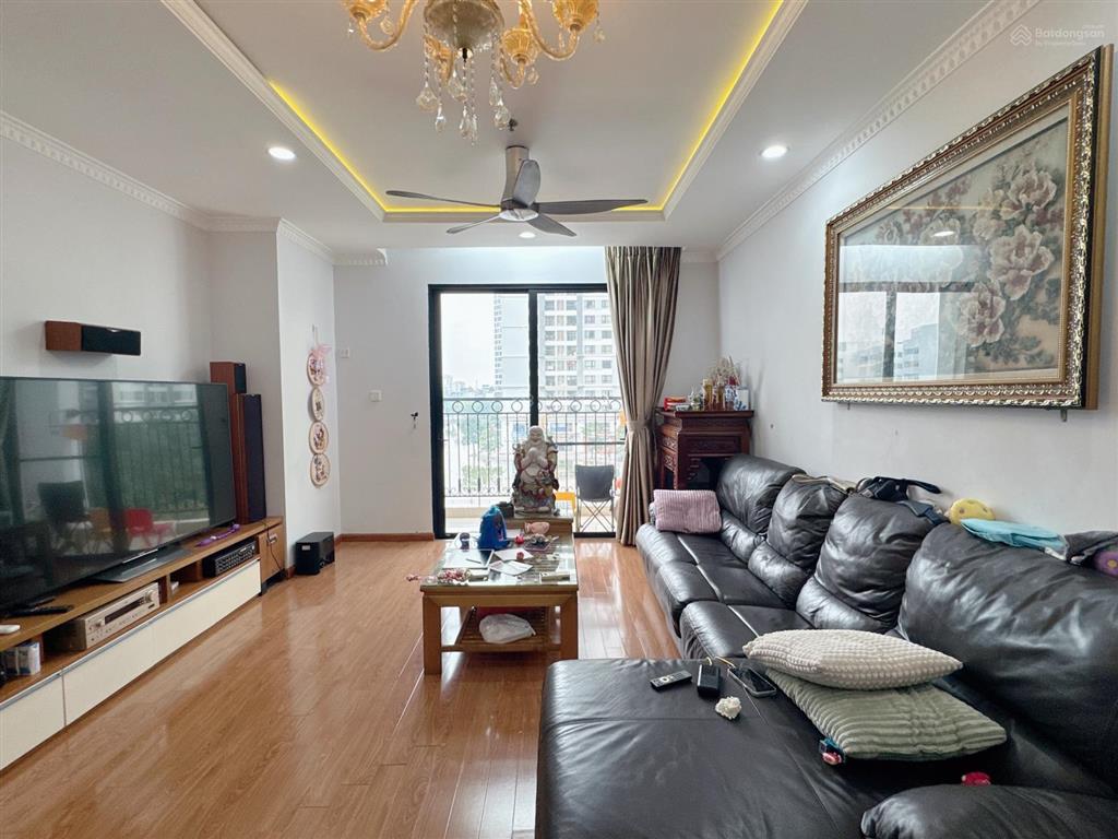Bán căn góc 3 phòng ngủ sáng times city 110m2 view hồ quảng trường có slot ô tô chỉ 11 tỷ