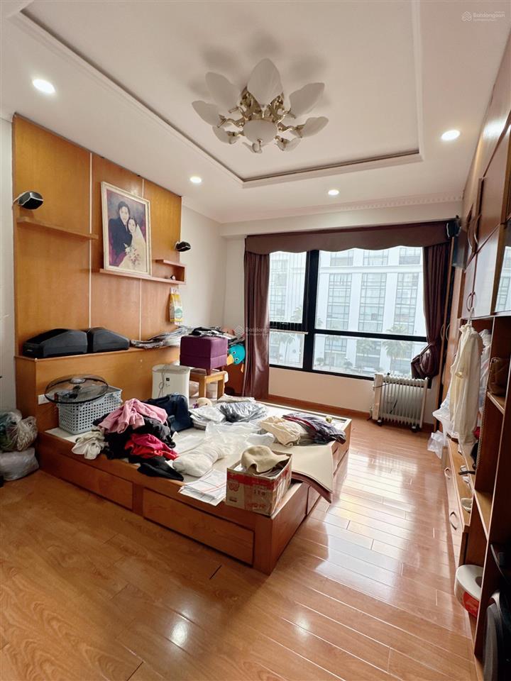 Bán căn góc 3 phòng ngủ sáng times city 110m2 view hồ quảng trường có slot ô tô chỉ 11 tỷ