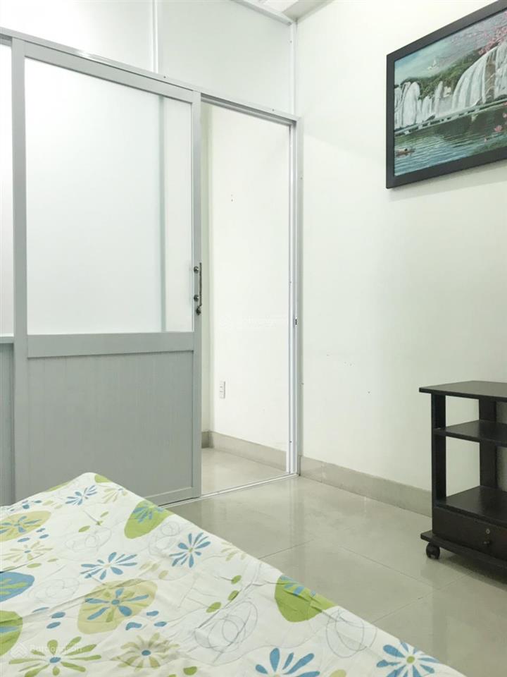 Cho thuê phòng dạng căn hộ mini 40m2, 1pn, 1pk, bếp, ngay dương quảng hàm, phường an nhơn