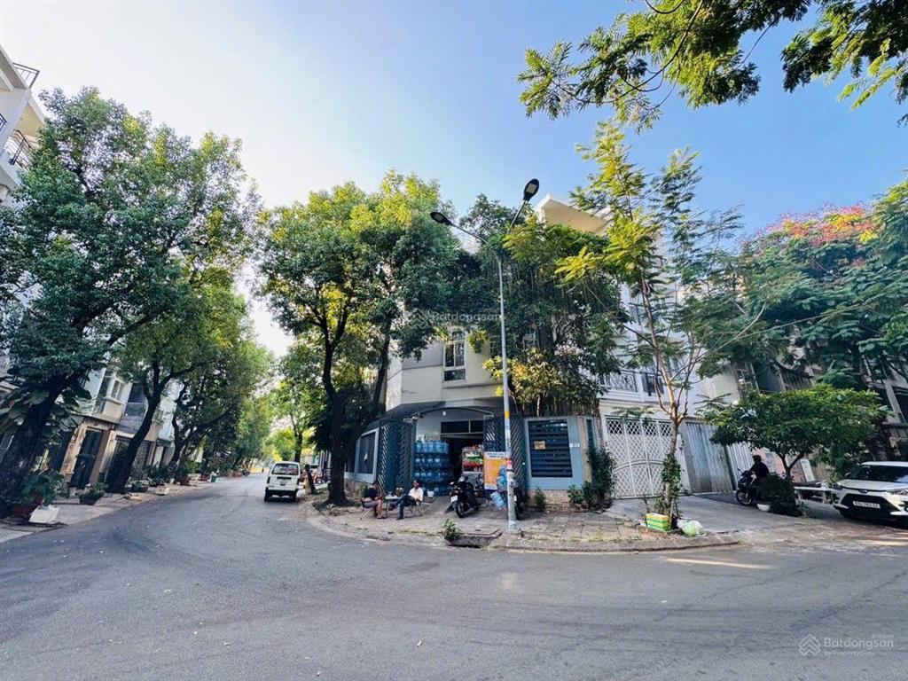Cơ hội mua giá tốt, căn góc 2 mặt tiền kdc tân quy đông 6x18m