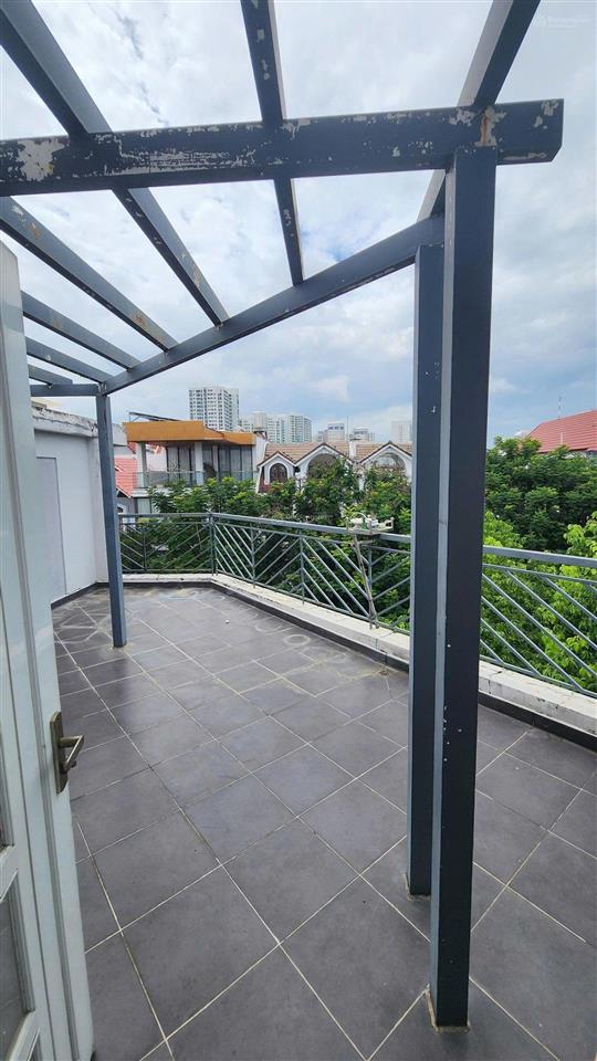 Cơ hội mua giá tốt, căn góc 2 mặt tiền kdc tân quy đông 6x18m