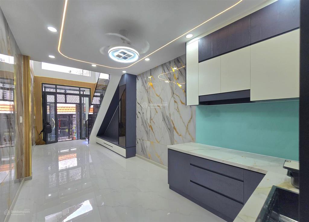 Nhà đẹp hẻm 803 huỳnh tấn phát 3pn 3wc xách valy vào ở ngay, vị trí trung tâm quận 7