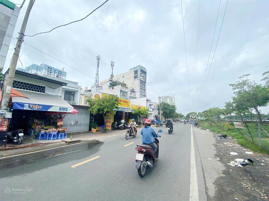 Hot  tài sản thu nhập tốt 80tr/th view sông quận 7 giá 55 tỷ