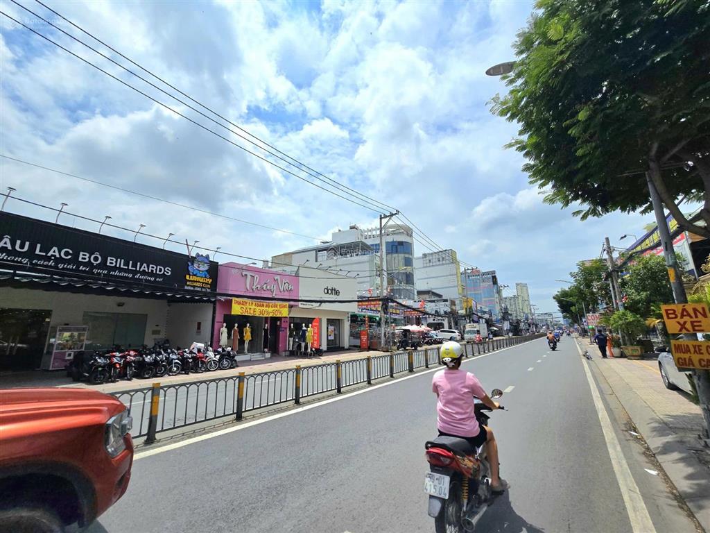 Vị trí độc tôn thích hợp xây dựng building 2 mt nguyễn thị thập q7