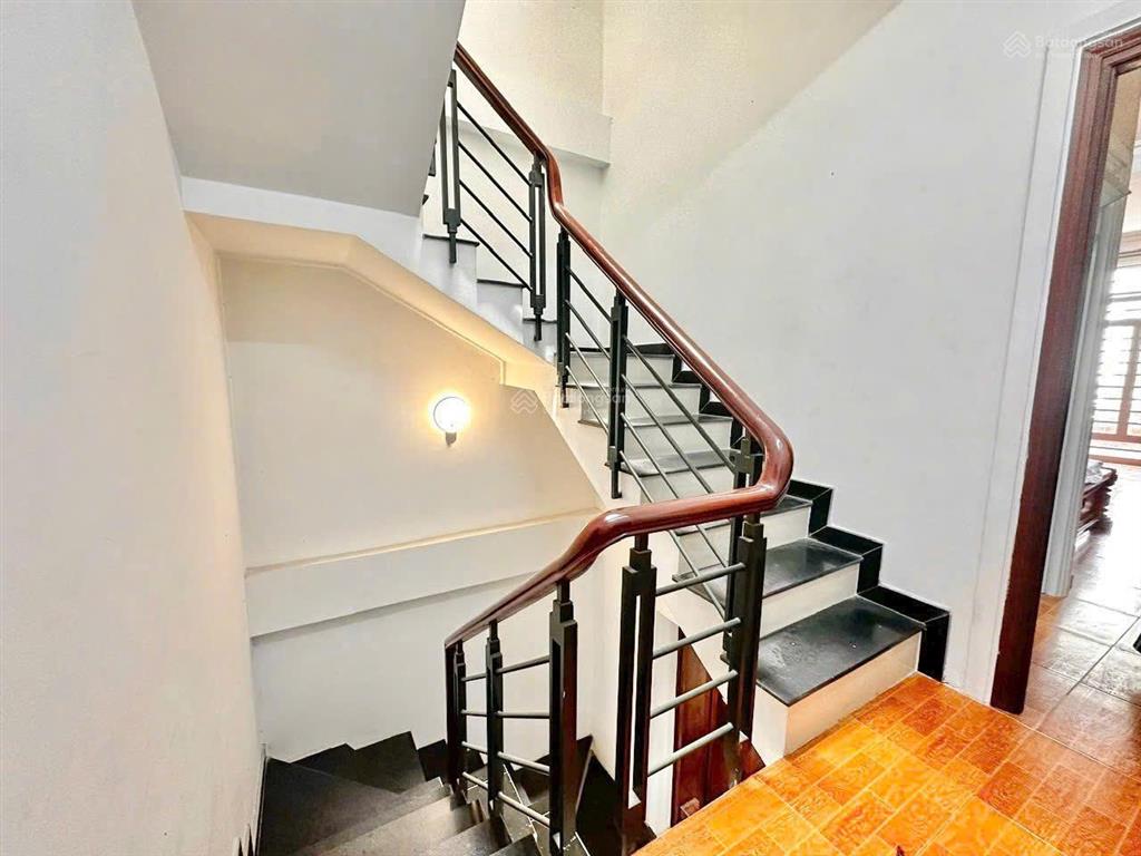 Nhà đẹp 4 tầng đường lâm văn bền q7 11,9 tỷ 80m², 4 tầng hàng hiếm