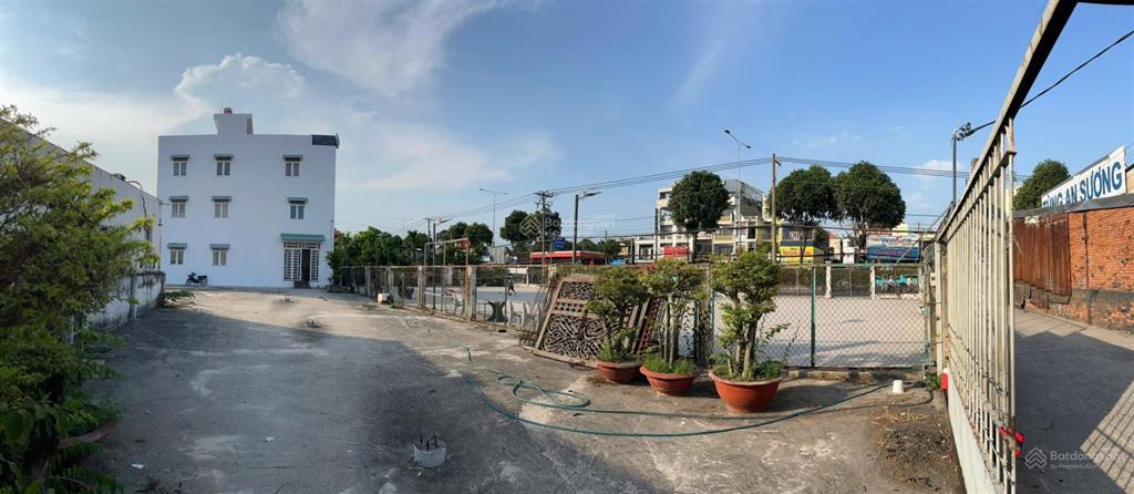 Cho thuê đất trống mặt tiền quốc lộ 22  450m2  mặt tiền 40m  giá chỉ 70 triệu/tháng