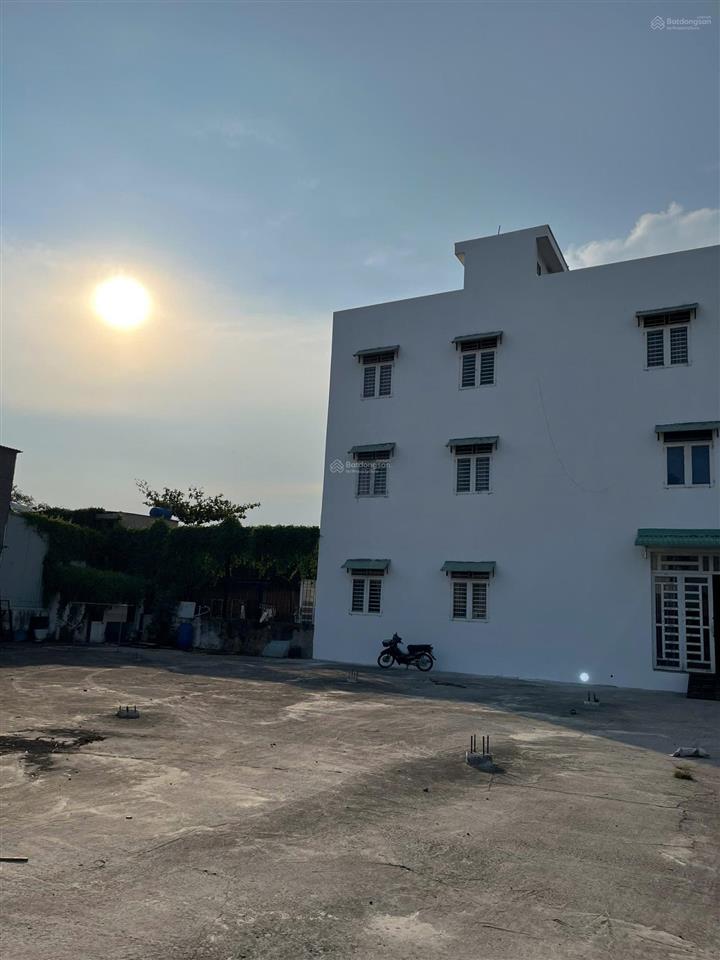 Cho thuê đất trống mặt tiền quốc lộ 22  450m2  mặt tiền 40m  giá chỉ 70 triệu/tháng