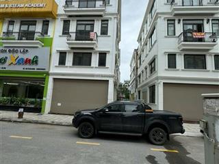 Cần bán căn nhà liền kề xẻ khe đất 84m2 xây 4 tầng hoàn thiện mặt ngoài đẹp khu 31ha ngô xuân quảng
