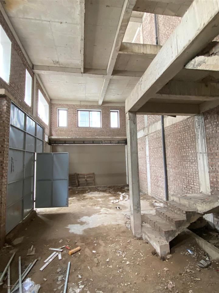 Cần bán căn nhà liền kề xẻ khe đất 84m2 xây 4 tầng hoàn thiện mặt ngoài đẹp khu 31ha ngô xuân quảng