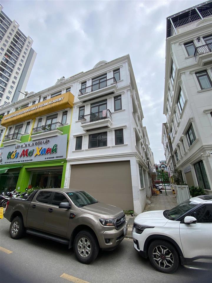 Cần bán căn nhà liền kề xẻ khe đất 84m2 xây 4 tầng hoàn thiện mặt ngoài đẹp khu 31ha ngô xuân quảng