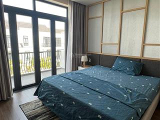 Cho thuê villas sân golf 3 phòng ngủ giá 15tr/tháng