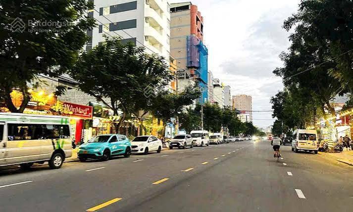Nhà 3 tầng mặt tiền hồ nghinh  khu phố hàn sầm uất đà nẵng  dòng tiền ổn định  ngay biển mỹ khê