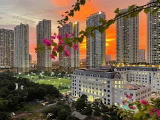 Cho thuê gấp căn hộ 3pn 121m² vinhomes d'capitale, 33 triệu vnd, p. trung hòa, cầu giấy