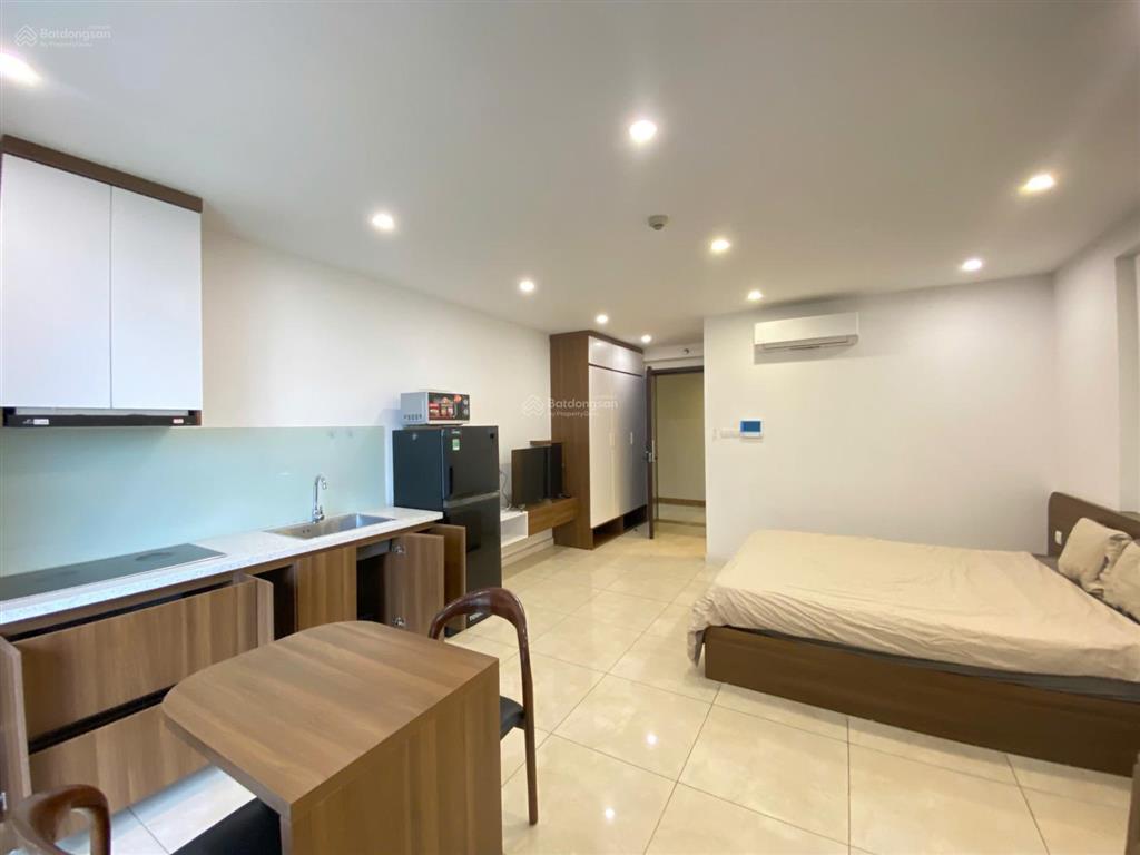 Bán studio full đồ tòa c2 dcapitale trần duy hưng, phường yên hòa, sẵn sổ.  0968 762 ***