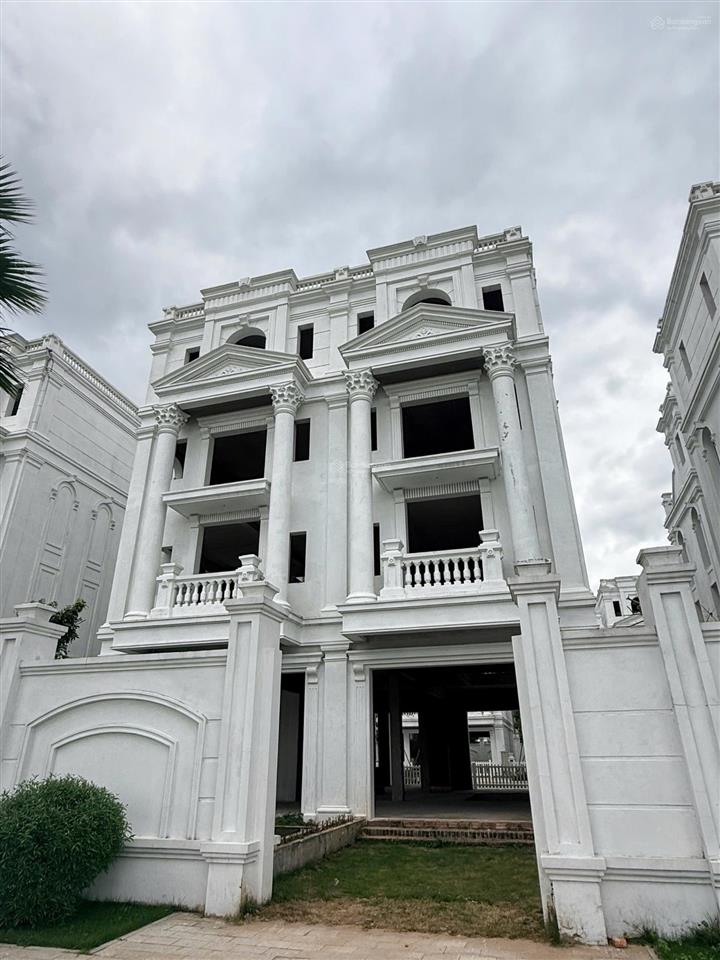Biệt thự đơn lập bể bơi riêng 218m2 himlam golf long biên của giới tinh hoa sổ đỏ trao tay