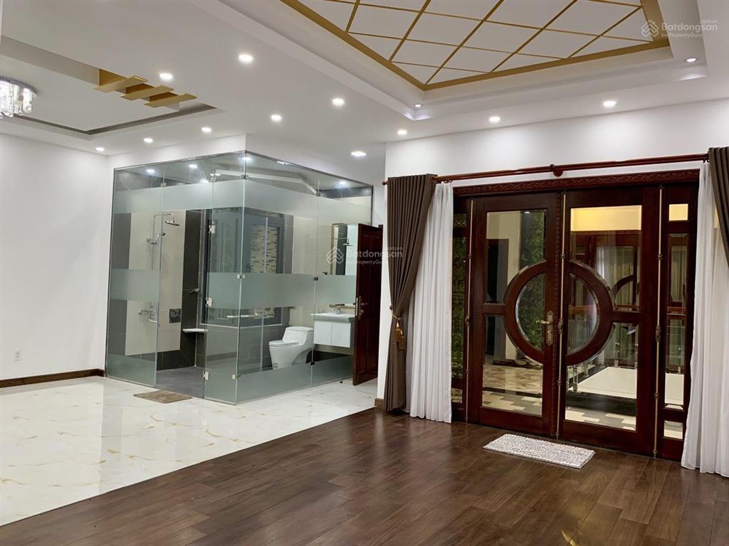 Bán gấp nhà mt khu bàu cát, p.14, tân bình, dt 9.5 x 22m, 2 lầu, giá chỉ 32 tỷ tl