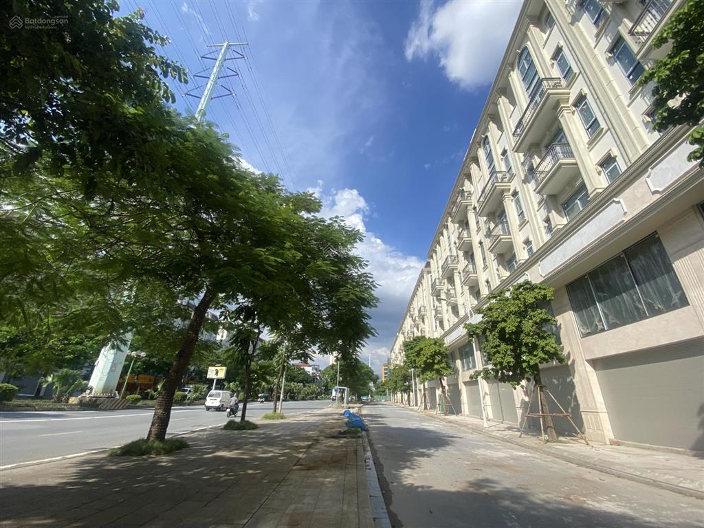 Bán shophouse him lam mặt đường nguyễn thanh bình  sổ đỏ
