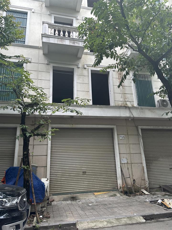 Lk đô nghĩa 100m2 2 mặt tiền giá đầu tư cần gấp , sổ sẵn sàng giao dịch, ô tô đỗ 2 cửa