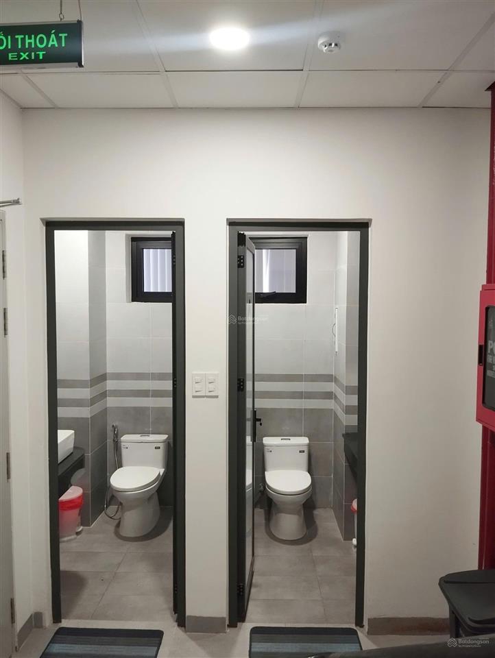 Văn phòng mặt tiền khu k300 dt 140m2 (7x20) lầu 3, giá chỉ 28 triệu