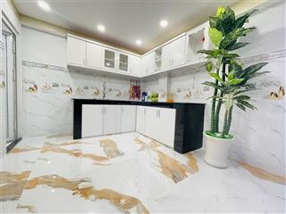 Bán gấp nhà đẹp hẻm oto khu bàu cát, 5 tầng, giá 5.2 tỷ.