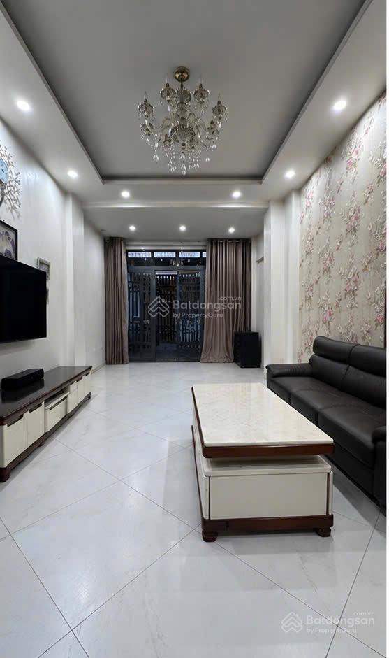 Bán gấp nhà trung tâm quận 3, nguyễn thị minh khai, 4 tầng
