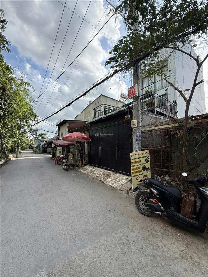 Bán lô đất 67 m², mặt tiền nhựa 8 m phường an phú đông, sổ sẵn công chứng liền, giá chỉ 4 tỷ 5