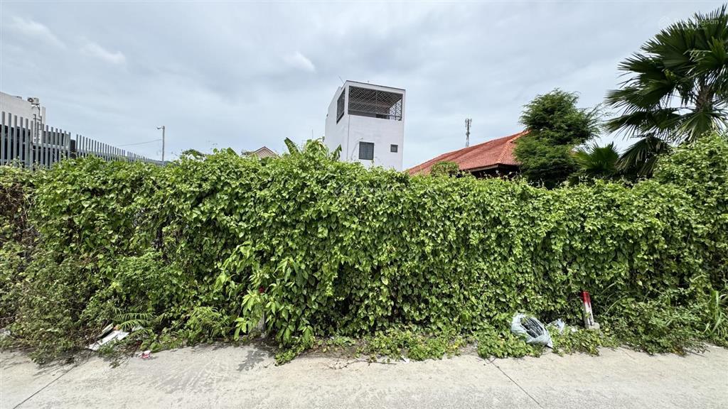 Cần bán lô đất 69m² đường thông mặt rạch gần trường học, phường an phú đông, giá chỉ 4,6 tỷ