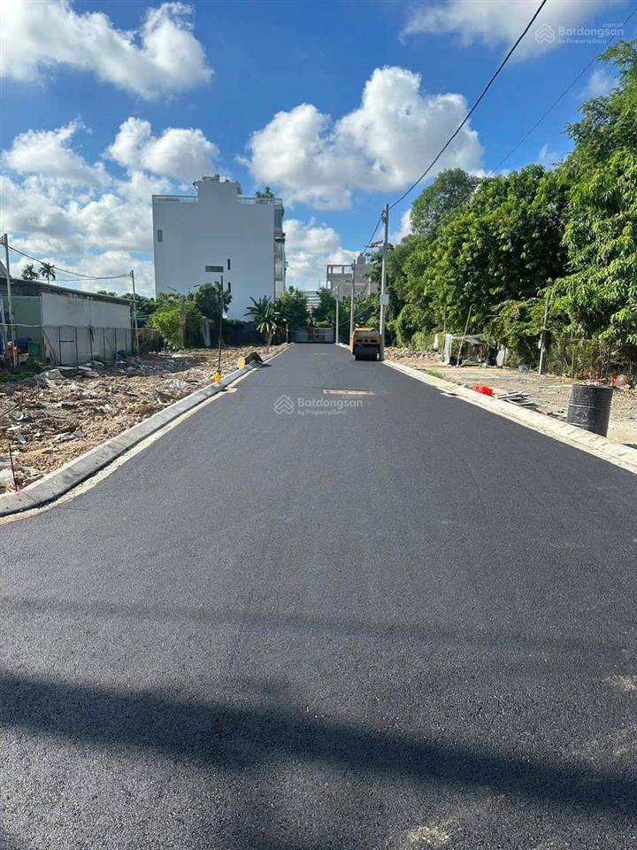 Bán đất shr phường an phú đông  đường vườn lài cách 20 m, giá 5,9 tỷ, thổ cư full.