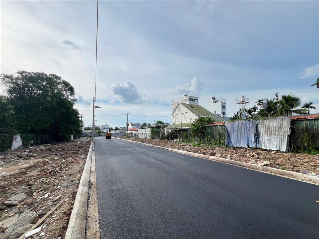 Bán đất shr phường an phú đông  đường vườn lài cách 20 m, giá 5,9 tỷ, thổ cư full.