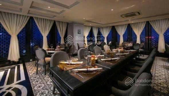 Khách sạn 5 sao trống 32 phòng to