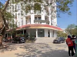 Bán đất 3500m2 3 mặt thoáng, đang có tòa nhà 7 tầng