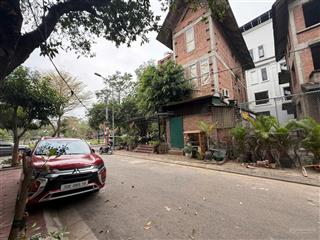 Bán biệt thự liền kê  khu dt sài đồng, long biên