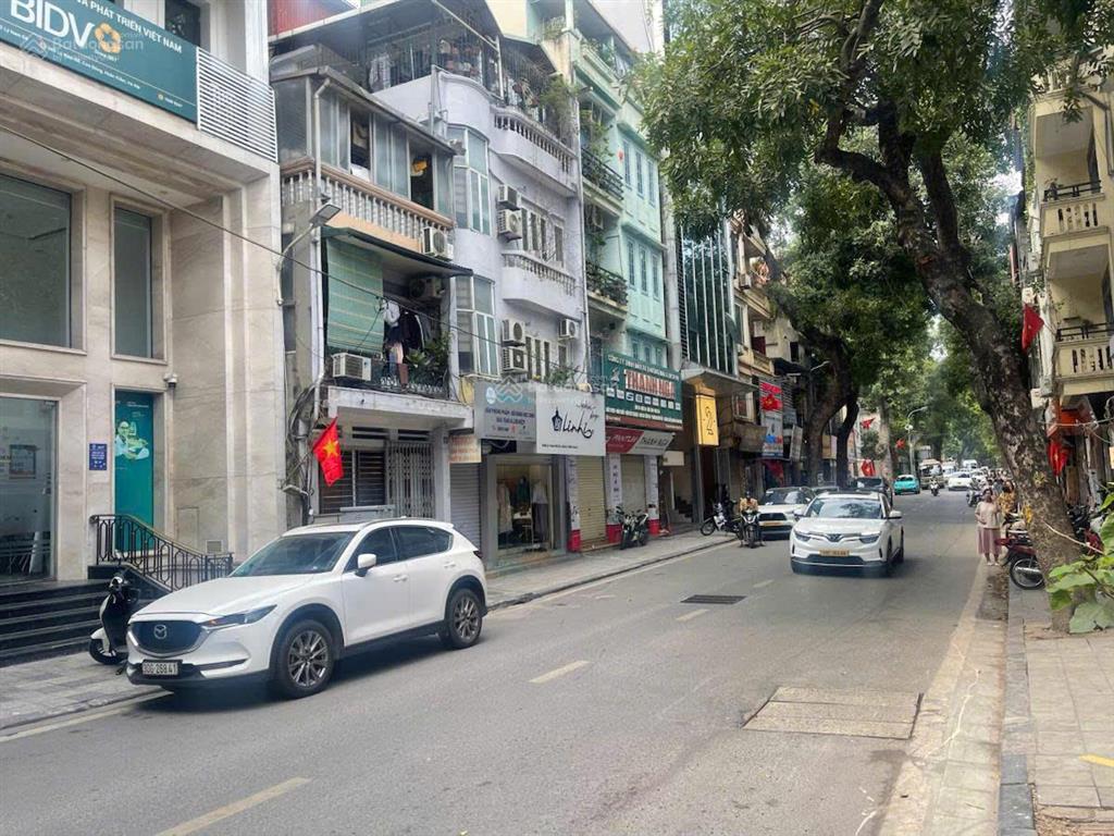 Toà building bề thế mặt phố lý nam đế  vỉa hè hai thoáng vĩnh viễn