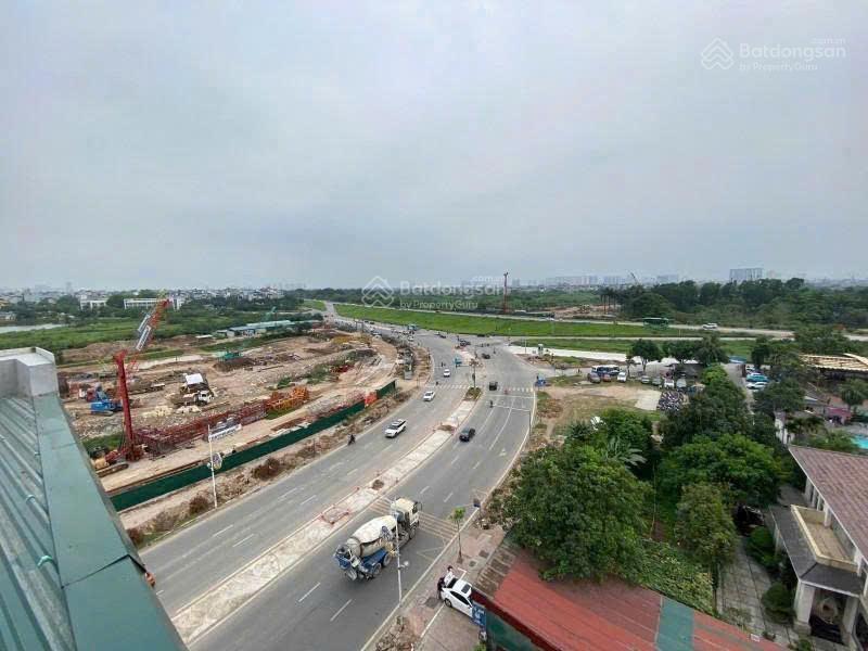 Duy nhất 1 tòa vp mặt phố hồng tiến  long biên