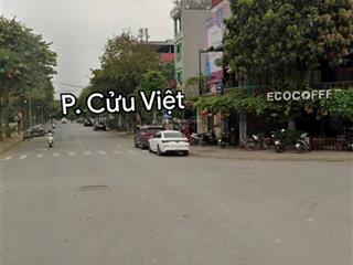 Cho thuê nhà gần phố ngô xuân quảng, đường 2 ô tô tránh