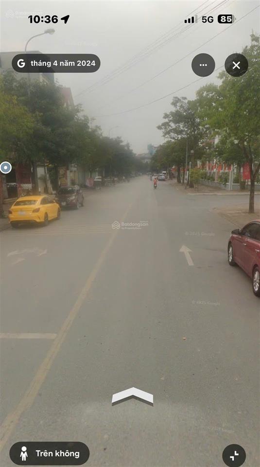 Cho thuê nhà gần phố ngô xuân quảng, đường 2 ô tô tránh