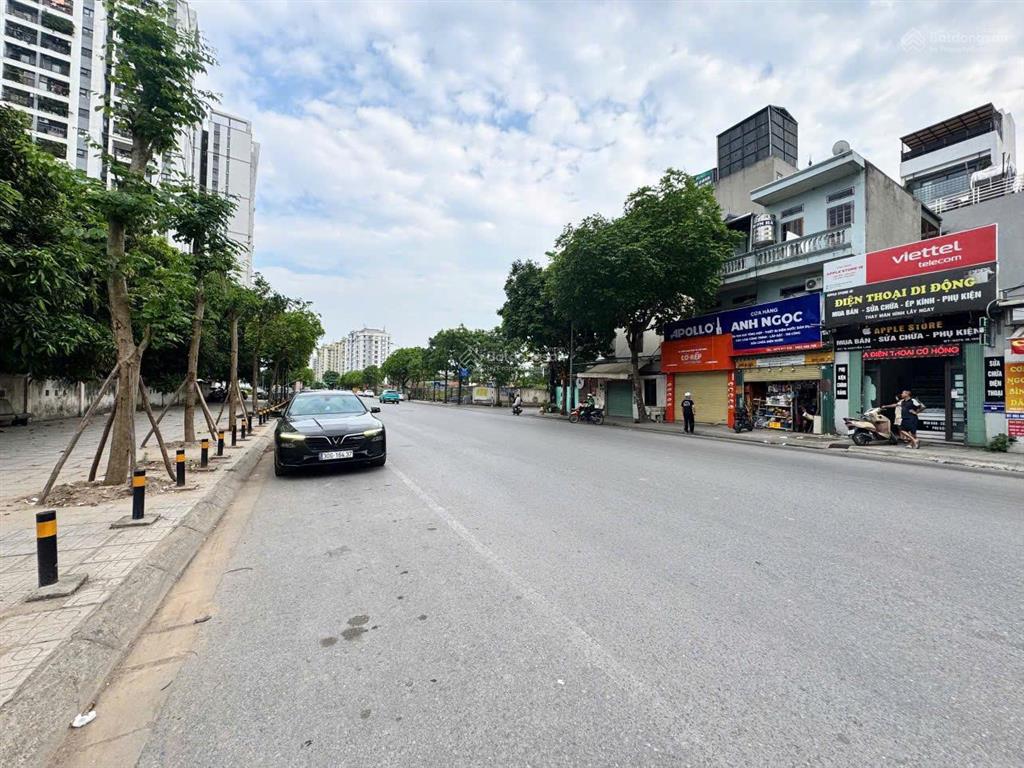 Bán đất mặt phố ngô gia tự ngay đoạn đầu vị trí đẹp nhất phố