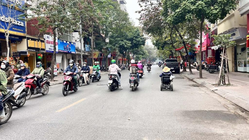 N hà phố ngọc lâm cần bán hiện đang cho thuê dòng tiền
