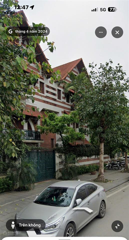 Cho thuê biệt thự căn góc phố việt hưng