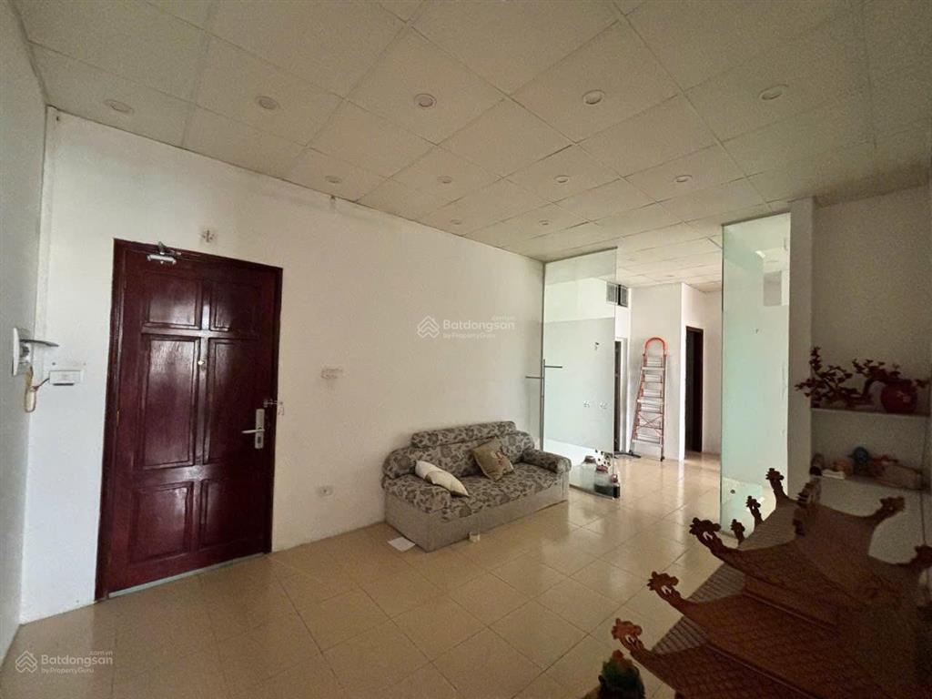 Căn hộ nguyễn sơn 94m2, view phố cực đẹp