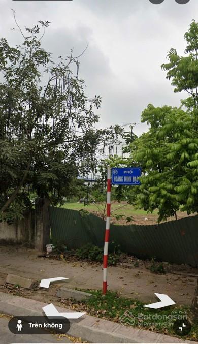 Cho thuê 2000m2 đất phố hoàng minh đạo, đường xe công đi