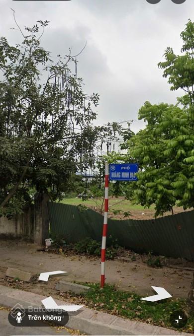Cho thuê 2000m2 đất phố hoàng minh đạo, đường xe công đi